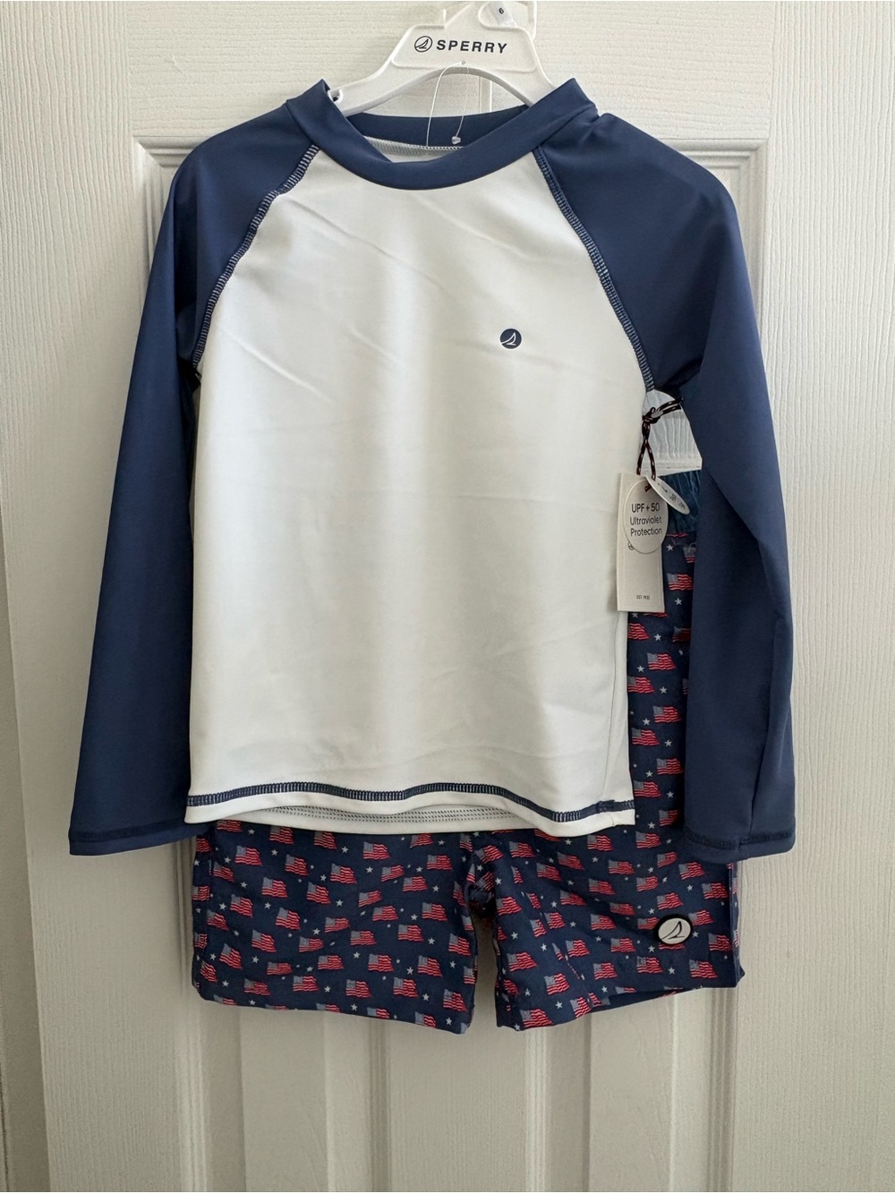 Sperry Navy and White Boys Long-Sleeve Rash Guard Set Size 6